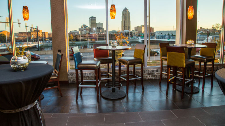 <b>Holiday Inn Des Moines-Downtown Lobby</b>. Images powered by <a href="https://www.leonardoworldwide.com/" title="Leonardo Worldwide" target="_blank">Leonardo</a>.