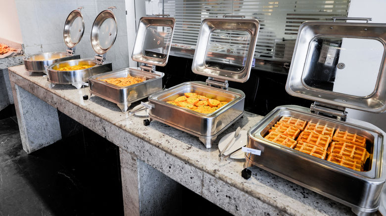 <b>Tanzanite Executive Suites Restaurant</b>. Images powered by <a href="https://www.leonardoworldwide.com/" title="Leonardo Worldwide" target="_blank">Leonardo</a>.