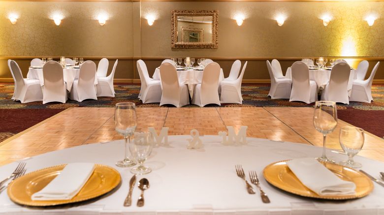 <b>Holiday Inn Resort Galveston-On Beach Restaurant</b>. Images powered by <a href="https://www.leonardoworldwide.com/" title="Leonardo Worldwide" target="_blank">Leonardo</a>.