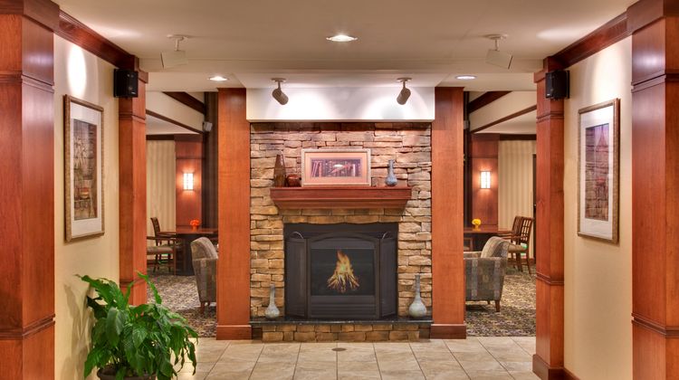 Staybridge Suites Davenport Lobby