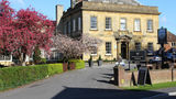 The Manor Hotel Exterior