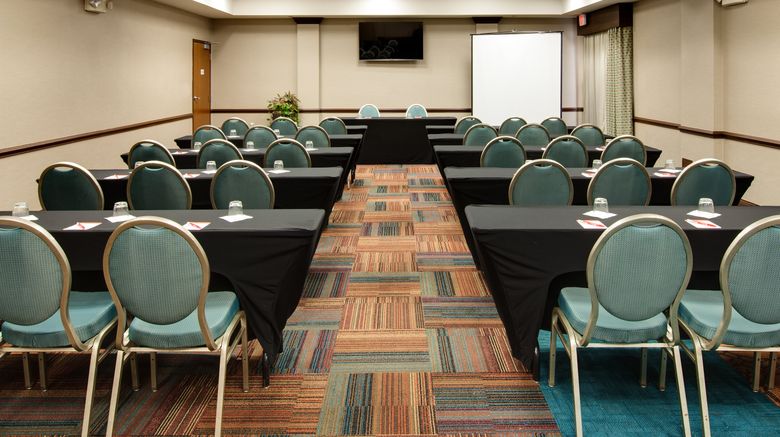 <b>Hotel Indigo Chicago Vernon Hills Meeting</b>. Images powered by <a href="https://www.leonardoworldwide.com/" title="Leonardo Worldwide" target="_blank">Leonardo</a>.