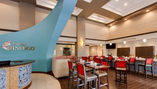 Hotel Indigo Chicago Vernon Hills