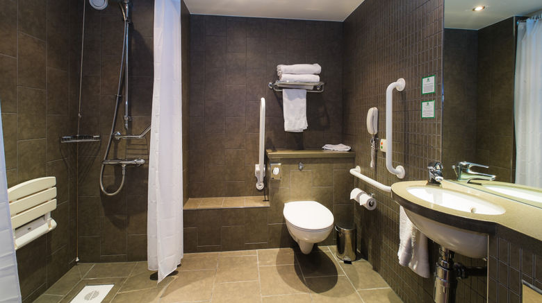 <b>Holiday Inn Aberdeen-West Room</b>. Images powered by <a href="https://www.leonardoworldwide.com/" title="Leonardo Worldwide" target="_blank">Leonardo</a>.