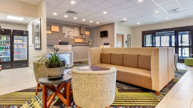 Holiday Inn Express Lobby