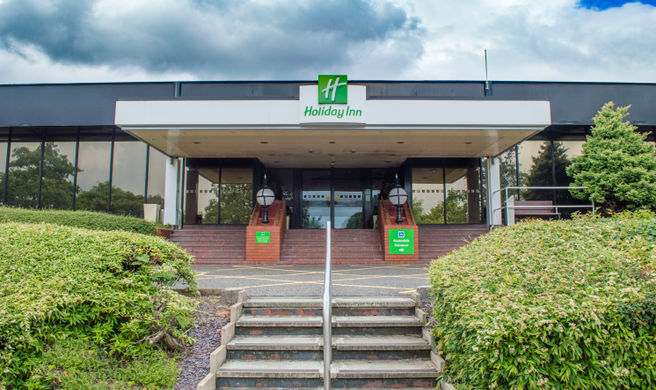 Holiday Inn Runcorn Exterior