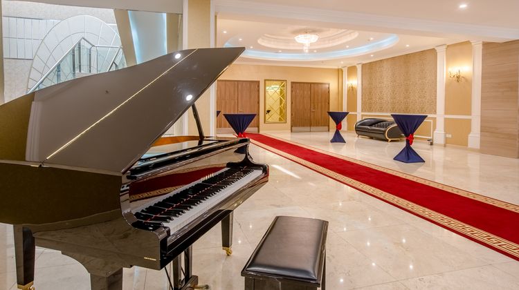 Holiday Inn Ulaanbaatar Lobby