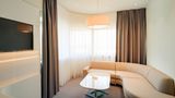 <b>Holiday Inn Suite</b>. Images powered by <a href="https://www.leonardoworldwide.com/" title="Leonardo Worldwide" target="_blank">Leonardo</a>.