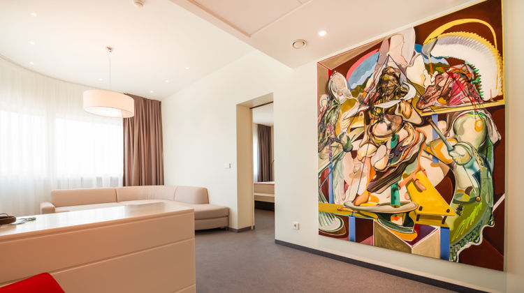 Holiday Inn Suite