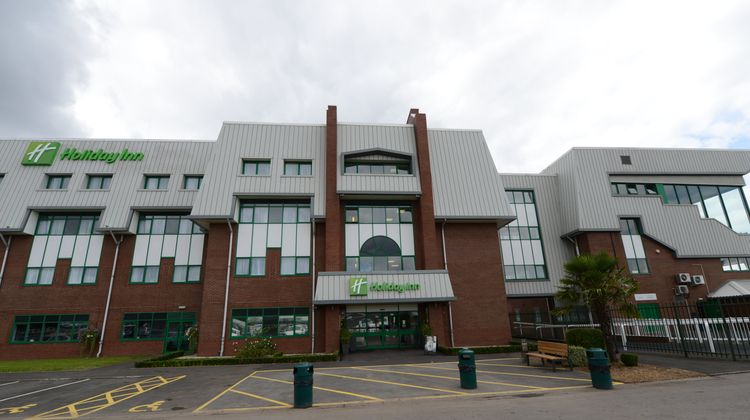 Holiday Inn Wolverhampton Racecourse Exterior