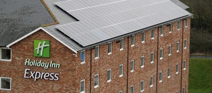 Holiday Inn Express Nuneaton Exterior