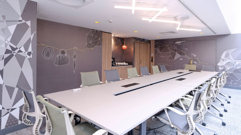 <b>Holiday Inn Reims - City Centre Meeting</b>. Images powered by <a href="https://www.leonardoworldwide.com/" title="Leonardo Worldwide" target="_blank">Leonardo</a>.