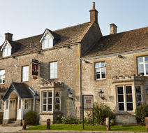Royal George Exterior