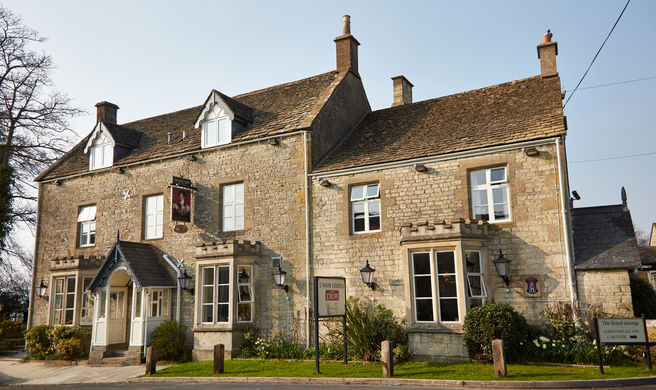 Royal George Exterior