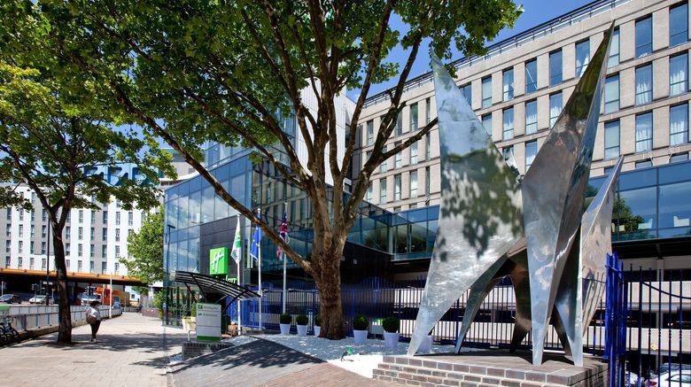 <b>Holiday Inn Bristol City Center Exterior</b>. Images powered by <a href="https://www.leonardoworldwide.com/" title="Leonardo Worldwide" target="_blank">Leonardo</a>.
