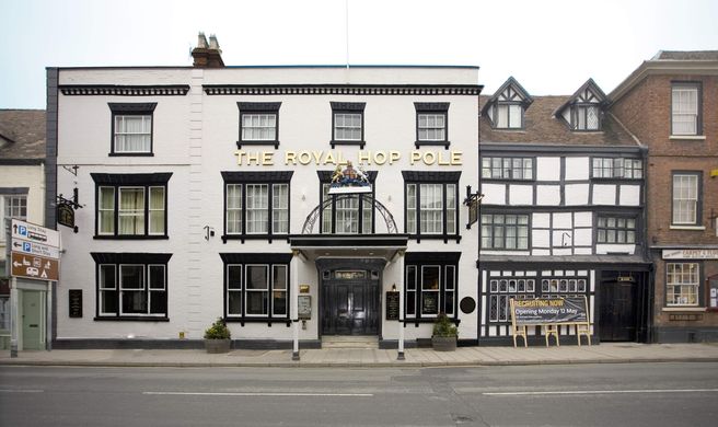 The Royal Hop Pole Hotel Exterior