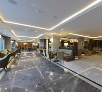 Holiday Inn Bursa City Centre Lobby