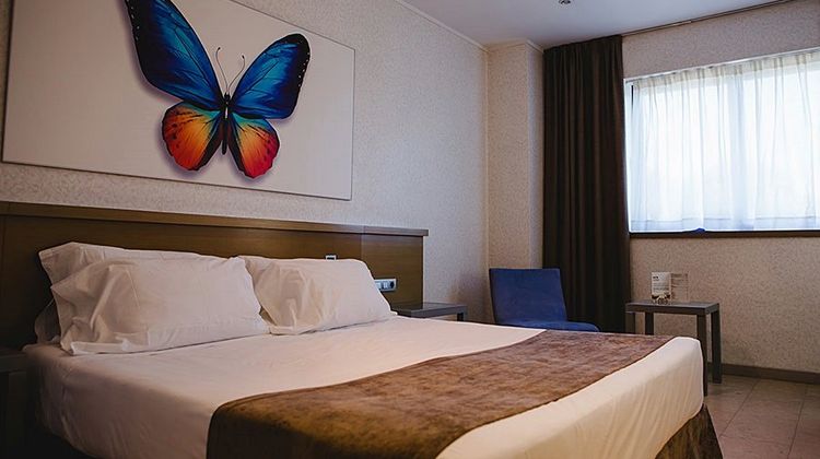 Mas Camarena Hotel Room