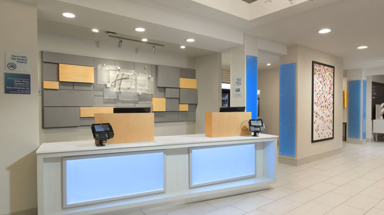 Holiday Inn Express Lobby