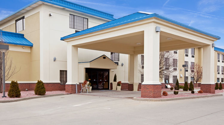 Holiday Inn Express Washington Exterior