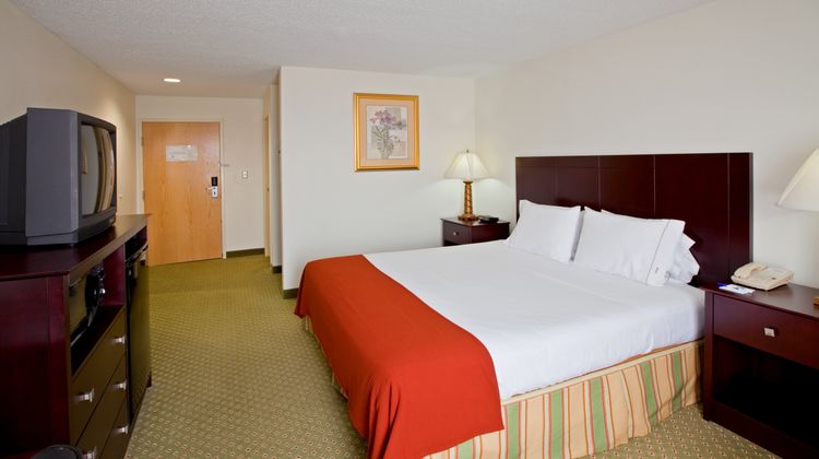 Holiday Inn Express Washington Room