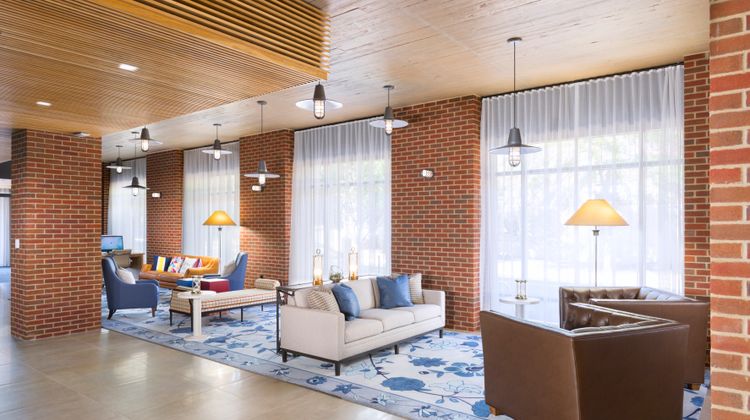 Hotel Indigo Old Town Alexandria Lobby