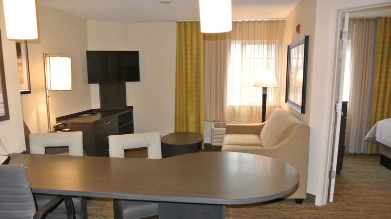 <b>Candlewood Suites Fairfax Room</b>. Images powered by <a href="https://www.leonardoworldwide.com/" title="Leonardo Worldwide" target="_blank">Leonardo</a>.