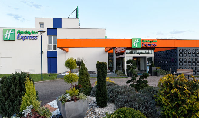 Holiday Inn Express Strasbourg Sud Exterior