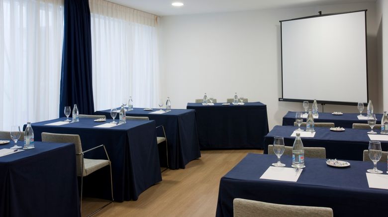 <b>Holiday Inn Express Madrid Leganes Meeting</b>. Images powered by <a href="https://www.leonardoworldwide.com/" title="Leonardo Worldwide" target="_blank">Leonardo</a>.