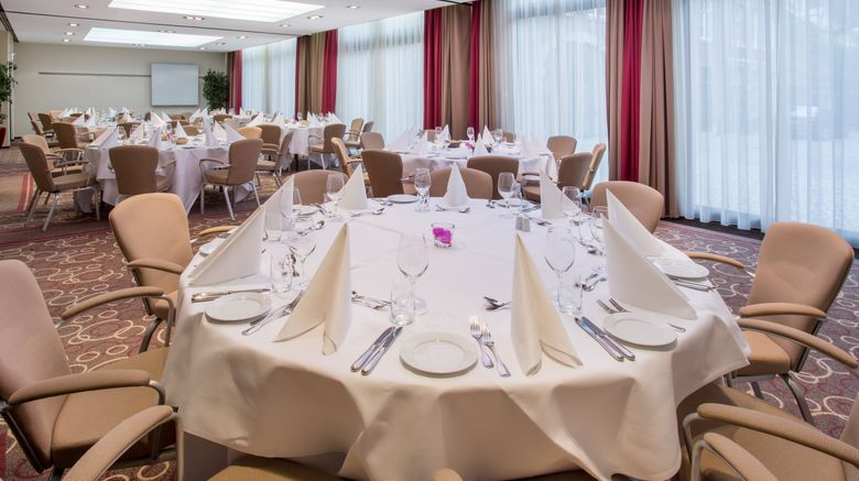 <b>Crowne Plaza Maastricht Ballroom</b>. Images powered by <a href="https://www.leonardoworldwide.com/" title="Leonardo Worldwide" target="_blank">Leonardo</a>.