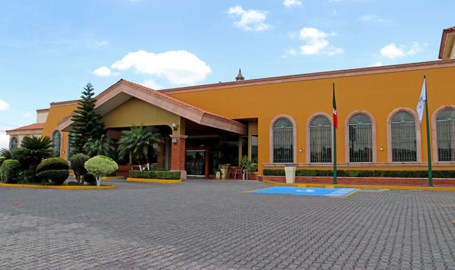 Holiday Inn La Piedad Exterior
