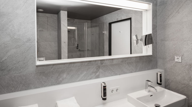 <b>Hotel Adlers Room</b>. Images powered by <a href="https://www.leonardoworldwide.com/" title="Leonardo Worldwide" target="_blank">Leonardo</a>.