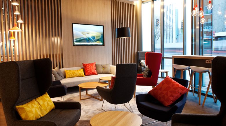 <b>Holiday Inn Express Siegen Lobby</b>. Images powered by <a href="https://www.leonardoworldwide.com/" title="Leonardo Worldwide" target="_blank">Leonardo</a>.