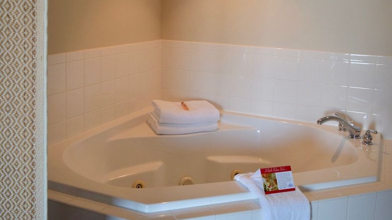 <b>St Michaels Harbour Inn, Marina & Spa Room</b>. Images powered by <a href="https://www.leonardoworldwide.com/" title="Leonardo Worldwide" target="_blank">Leonardo</a>.