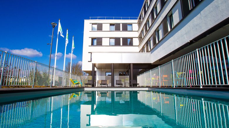 <b>Holiday Inn Express Dijon Pool</b>. Images powered by <a href="https://www.leonardoworldwide.com/" title="Leonardo Worldwide" target="_blank">Leonardo</a>.