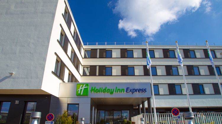 Holiday Inn Express Dijon Exterior