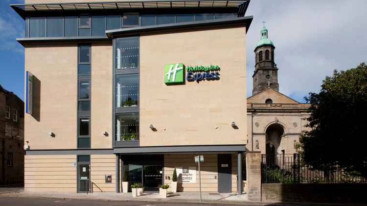 Holiday Inn Express Royal Mile Exterior