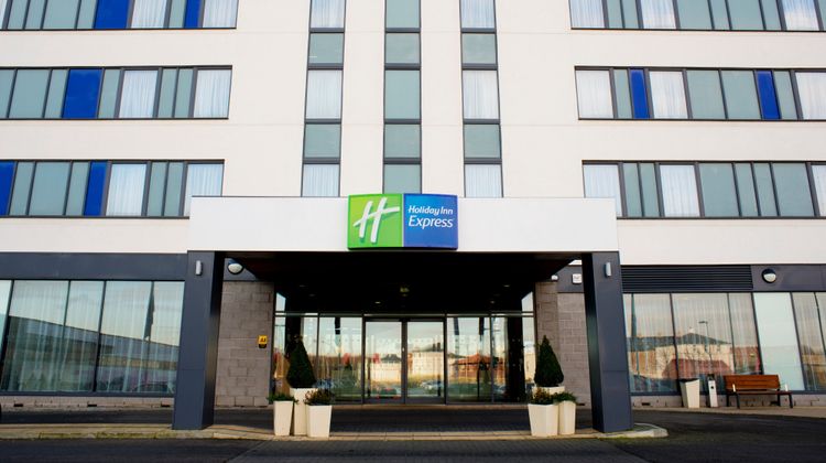 Holiday Inn Express Rotherham North Exterior