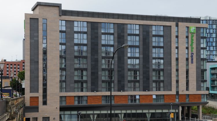 Holiday Inn Express Sheffield City Ctr Exterior