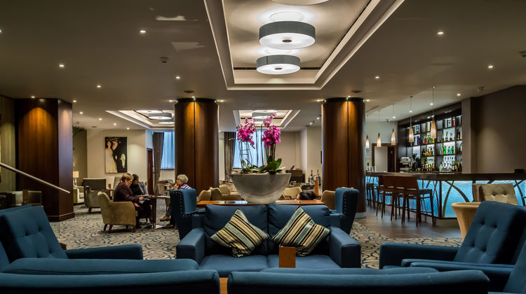 Holiday Inn London - Kensington Lobby