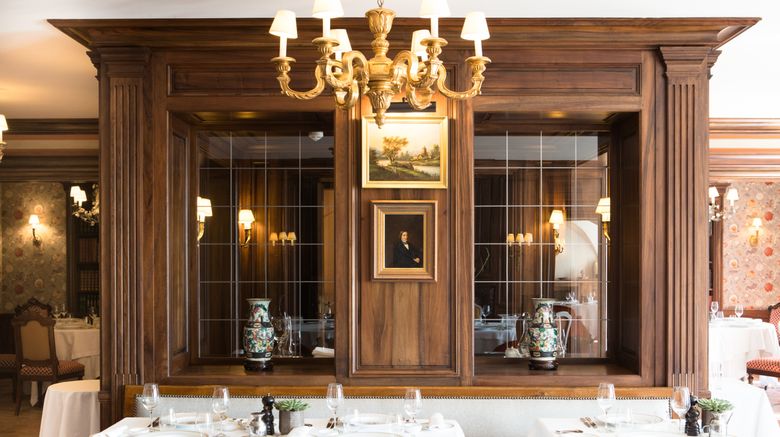 <b>La Bastide de Gordes & Spa Restaurant</b>. Images powered by <a href="https://www.leonardoworldwide.com/" title="Leonardo Worldwide" target="_blank">Leonardo</a>.