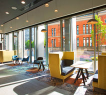 Holiday Inn - Manchester City Center Lobby