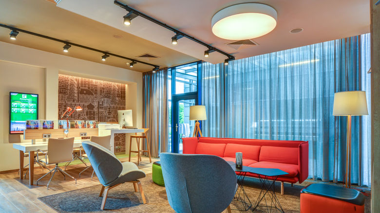 <b>Holiday Inn Prague Airport Lobby</b>. Images powered by <a href="https://www.leonardoworldwide.com/" title="Leonardo Worldwide" target="_blank">Leonardo</a>.