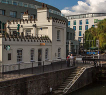 Holiday Inn Camden Lock Exterior