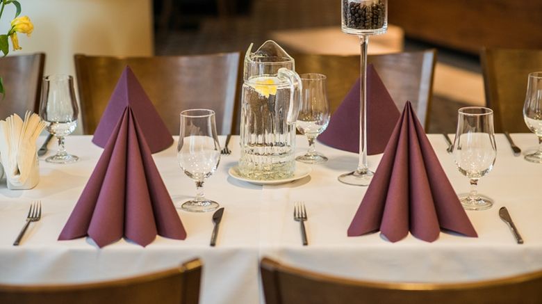 <b>Holiday Inn Lodz Restaurant</b>. Images powered by <a href="https://www.leonardoworldwide.com/" title="Leonardo Worldwide" target="_blank">Leonardo</a>.