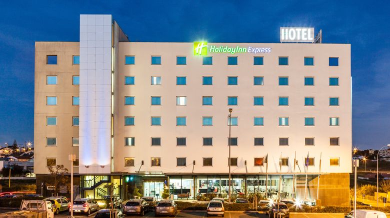 <b>Holiday Inn Express Lisbon-Oeiras Exterior</b>. Images powered by <a href="https://www.leonardoworldwide.com/" title="Leonardo Worldwide" target="_blank">Leonardo</a>.