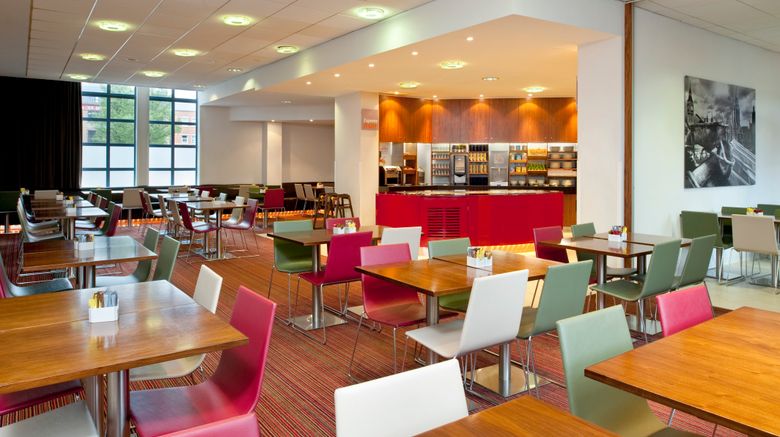 <b>Holiday Inn Express London City Restaurant</b>. Images powered by <a href="https://www.leonardoworldwide.com/" title="Leonardo Worldwide" target="_blank">Leonardo</a>.