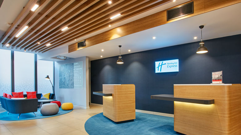 <b>Holiday Inn Express London, Ealing Lobby</b>. Images powered by <a href="https://www.leonardoworldwide.com/" title="Leonardo Worldwide" target="_blank">Leonardo</a>.