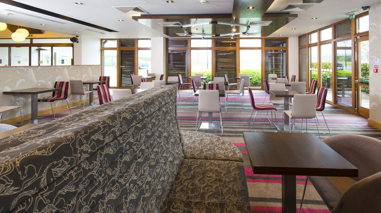 <b>Holiday Inn Express Epsom Downs Restaurant</b>. Images powered by <a href="https://www.leonardoworldwide.com/" title="Leonardo Worldwide" target="_blank">Leonardo</a>.