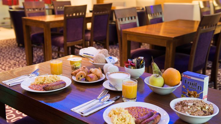 Holiday Inn Express Swiss Cottage Restaurant